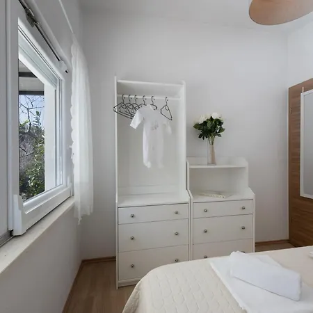 Semesterbostad Family Little Paradise Ruzic