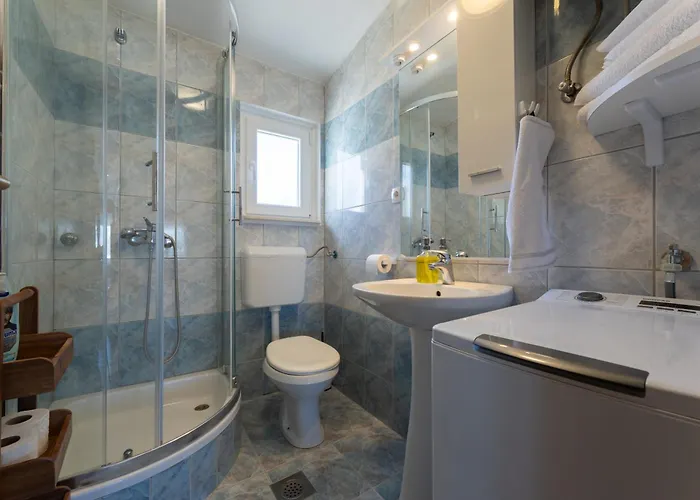 Family Little Paradise *