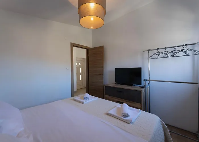 Family Little Paradise *