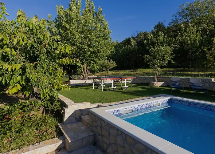 Family Little Paradise *